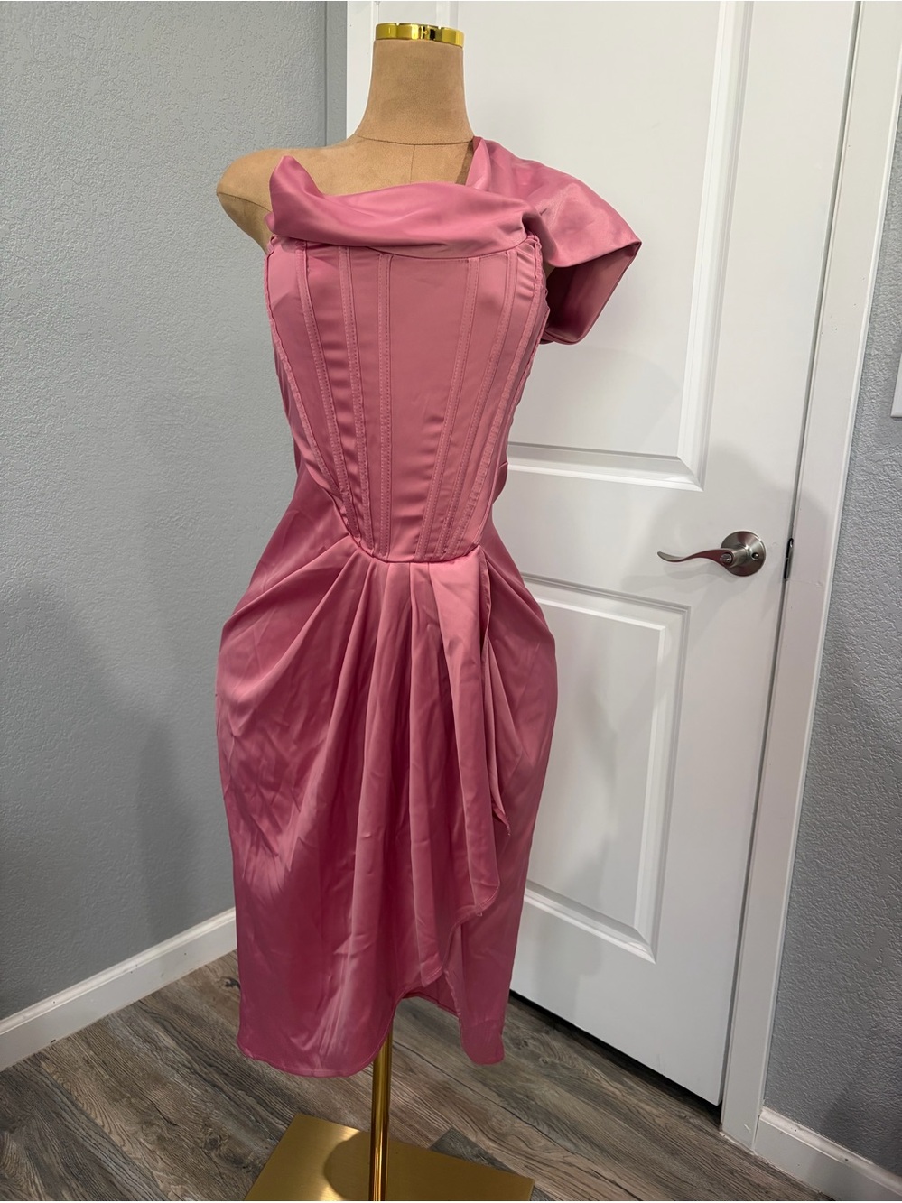 One-Shoulder Rose Pink Cocktail Dress with Draped Skirt